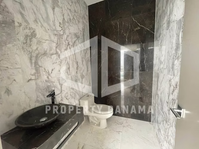 PH Regalia, Se vende apartamento lujoso en Costa del Este