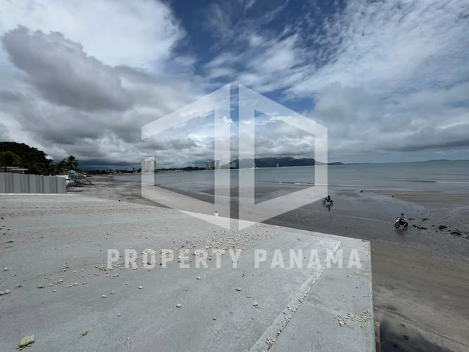 Playa Coronado, Se Vende Terreno frente al mar