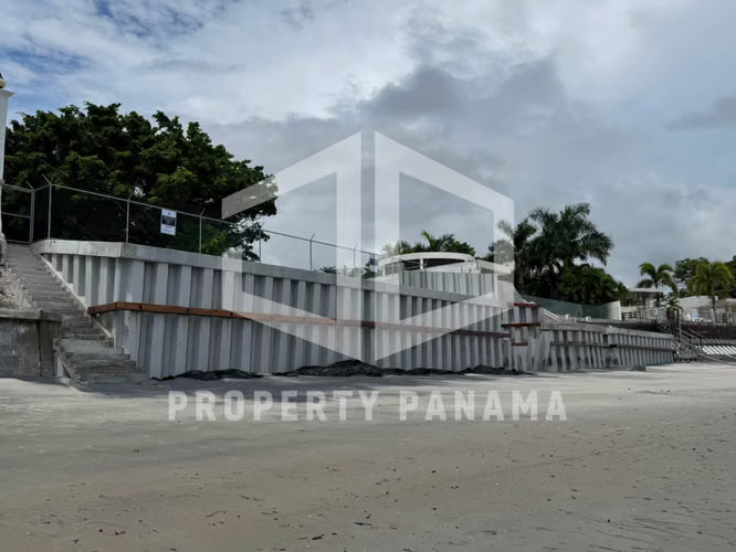 Playa Coronado, Se Vende Terreno frente al mar