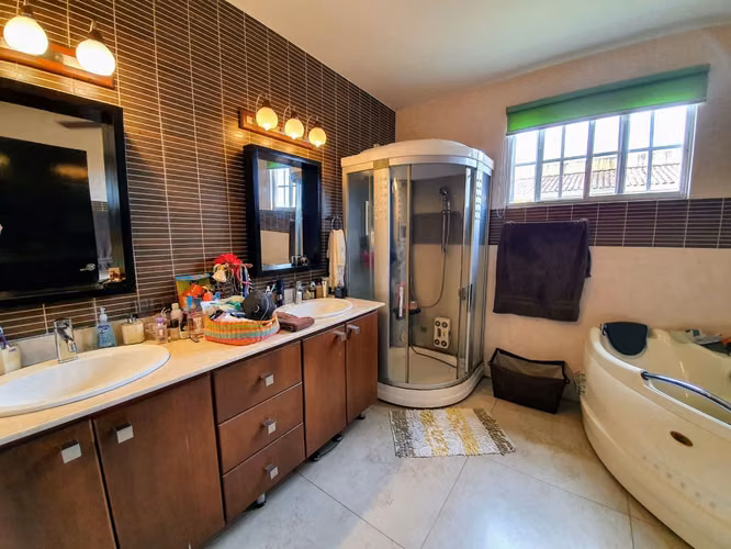 VENTA DE CASA EN ALTOS DE PANAMÁ CONDADO DEL REY