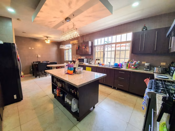 VENTA DE CASA EN ALTOS DE PANAMÁ CONDADO DEL REY