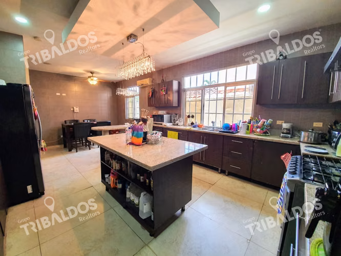 VENTA DE CASA EN ALTOS DE PANAMÁ CONDADO DEL REY