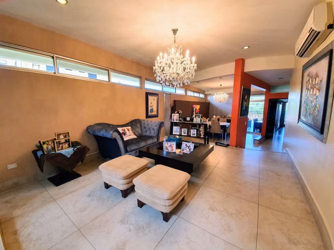 VENTA DE CASA EN ALTOS DE PANAMÁ CONDADO DEL REY