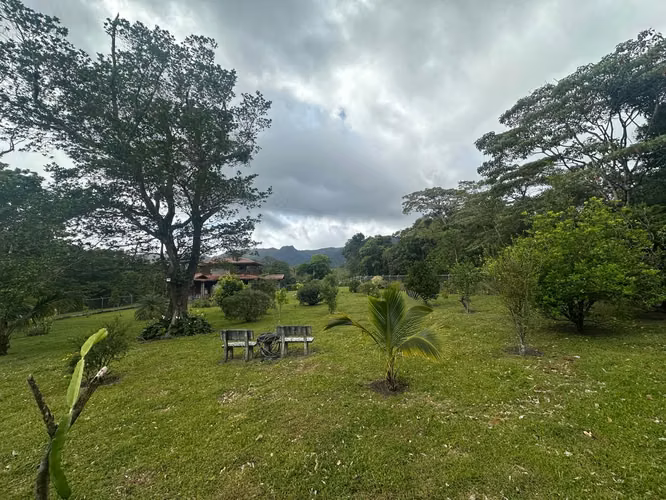 Venta de Casa en El Valle, El Pedregal, 3,975m2 de Terreno