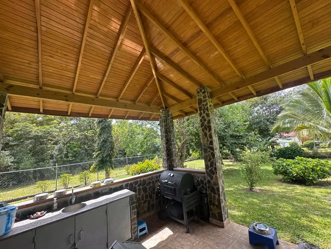Venta de Casa en El Valle, El Pedregal, 3,975m2 de Terreno