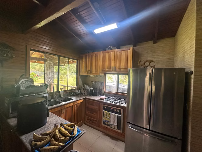 Venta de Casa en El Valle, El Pedregal, 3,975m2 de Terreno