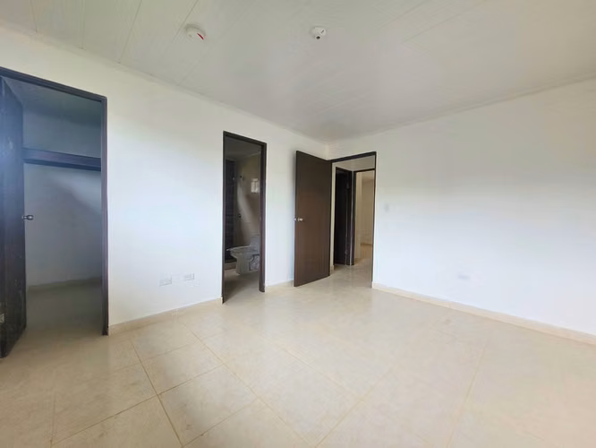 Venta de Casa Nueva en PH Paseo de Rey en Arraiján
