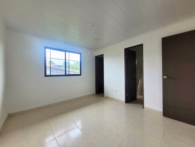 Venta de Casa Nueva en PH Paseo de Rey en Arraiján