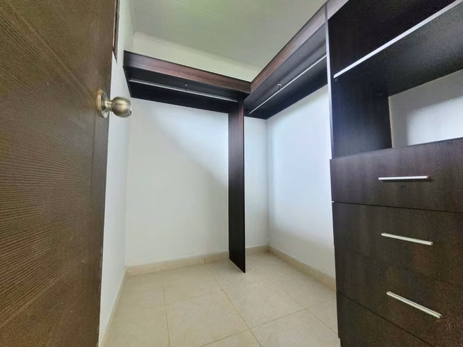 Venta de Casa Nueva en PH Paseo de Rey en Arraiján
