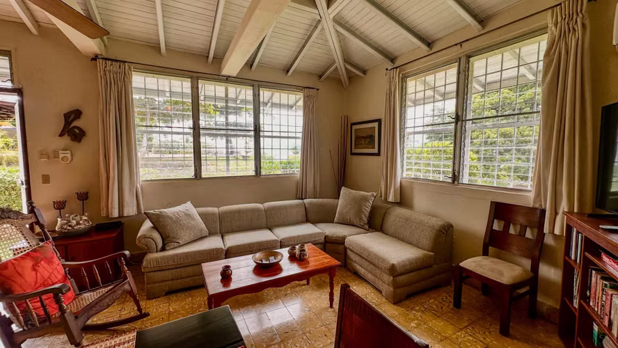 Se vende casa frente al mar en Seacliff, Coclé