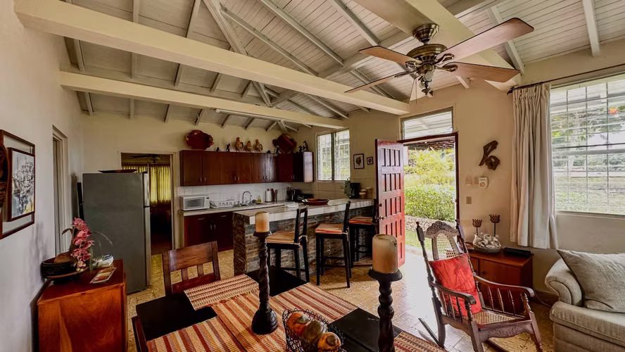 Se vende casa frente al mar en Seacliff, Coclé