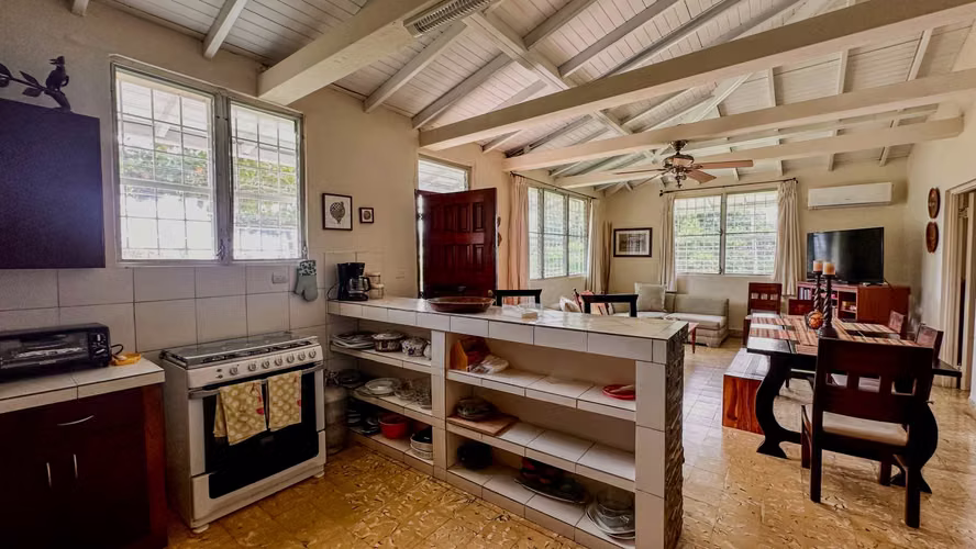 Se vende casa frente al mar en Seacliff, Coclé