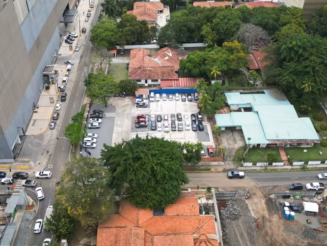 Venta de Terreno en Bella Vista, Obarrio, 1,750m2