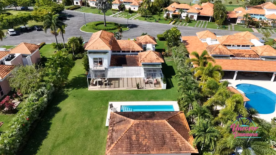 Villa de 4 Recámaras con Piscina Privada en Costa Blanca Golf & Villas