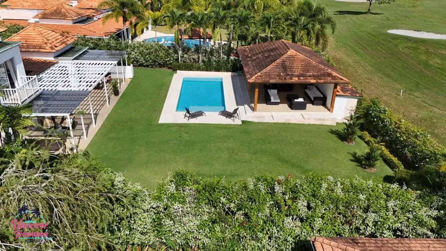 Villa de 4 Recámaras con Piscina Privada en Costa Blanca Golf & Villas