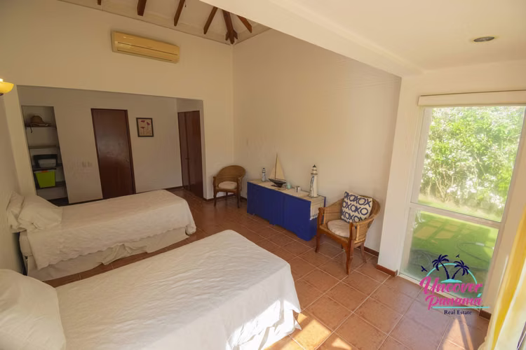 Villa de 4 Recámaras con Piscina Privada en Costa Blanca Golf & Villas