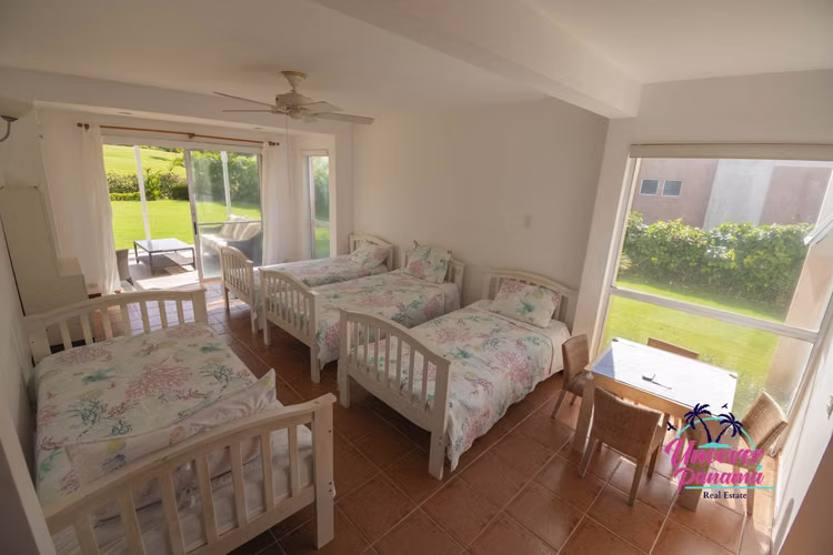 Villa de 4 Recámaras con Piscina Privada en Costa Blanca Golf & Villas