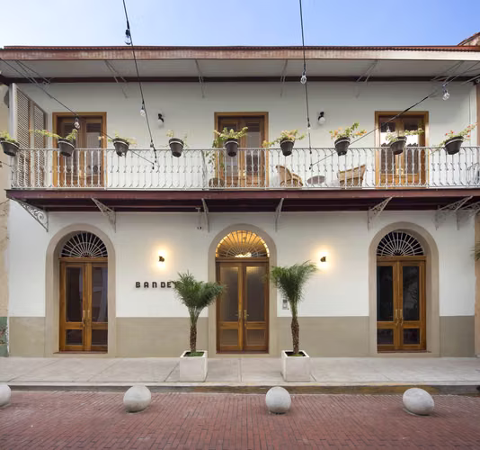 Vendo Edificio en Casco Antiguo- Edificio Banderas