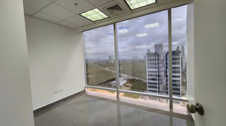 Alquiler de Oficina en Costa del Este, Torre Ancón, 123m2