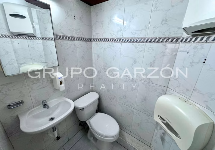 Venta consultorio en Hospital San Fernando (Centro Especializado)
