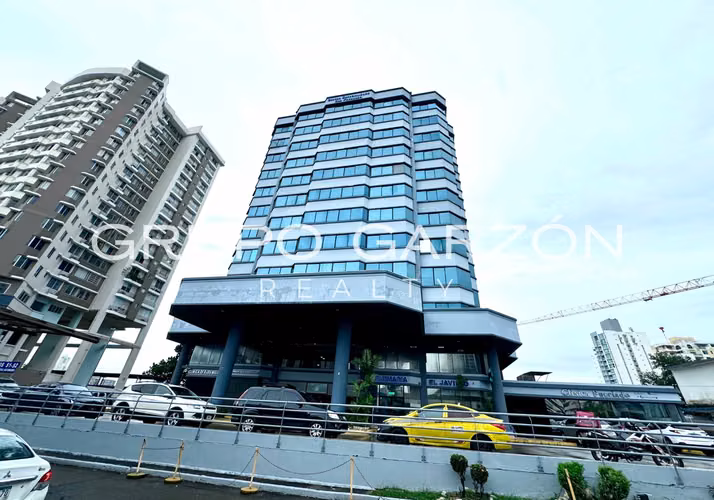 Venta consultorio en Hospital San Fernando (Centro Especializado)