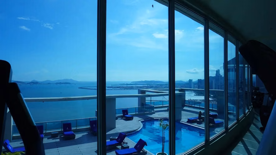 Edificio Grand Bay Tower, Avenida Balboa