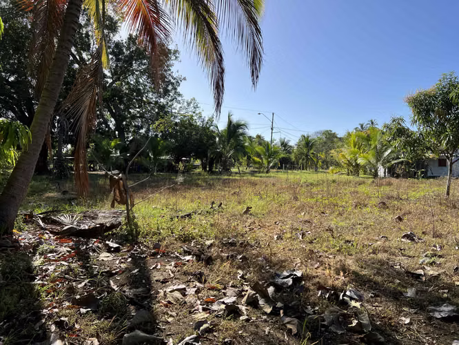 Se Vende Terreno con Cabaña en Isla Cañas