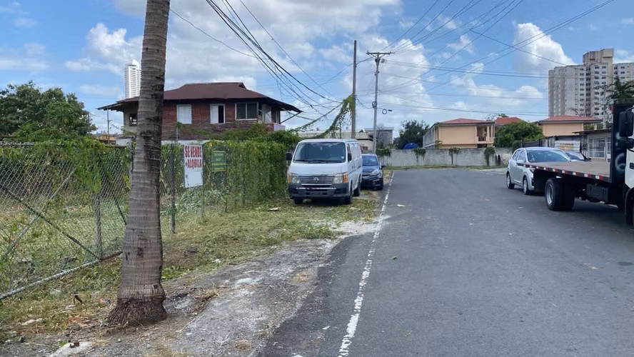 TERRENO EN PARQUE LEFEVRE - Imagen 6