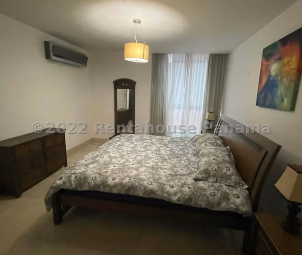 Venta de Apartamento de 109 m2 en PH Villa del Mar, Avenida Balboa 25-8344GG