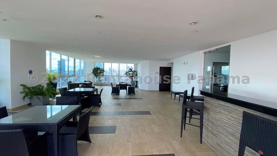 Venta de Apartamento de 109 m2 en PH Villa del Mar, Avenida Balboa 25-8344GG