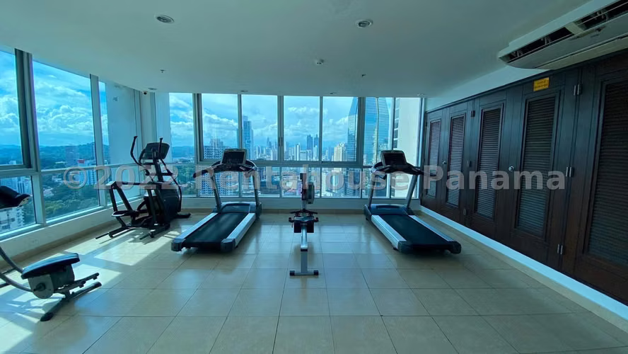 Venta de Apartamento de 109 m2 en PH Villa del Mar, Avenida Balboa 25-8344GG