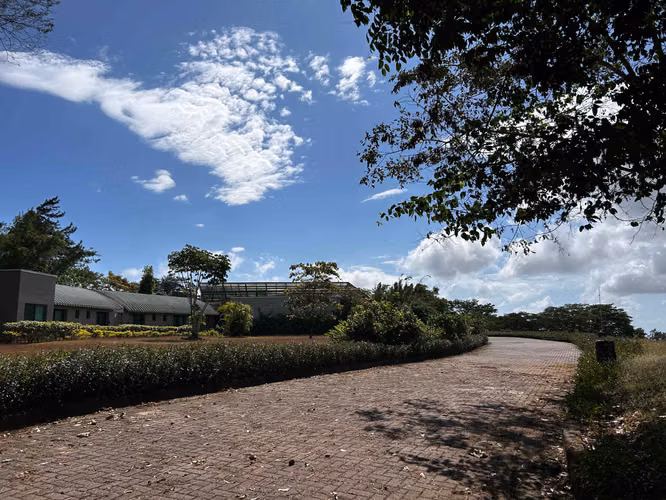 Alquiler de Edificio para Convenciones con Hospedaje en Cerro Azul