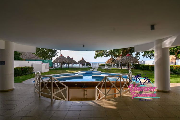 Se vende Loft frente al mar en Farallón