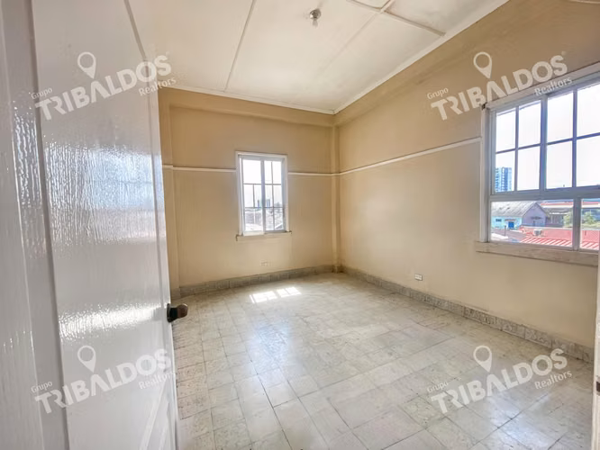 Venta de edificio Rentando La Riviera en Colón