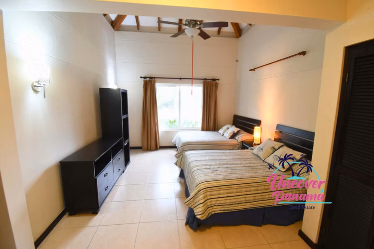 Villa de un nivel con piscina privada en Costa Blanca Decameron