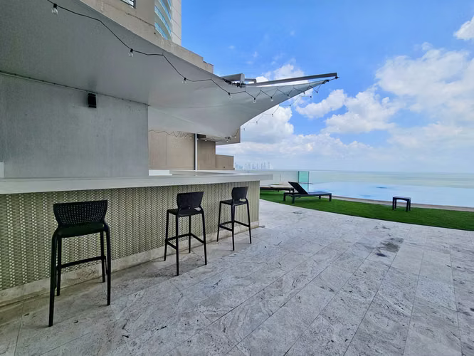 PRECIO ÚNICO EN OASIS - 240 m2 vista al mar