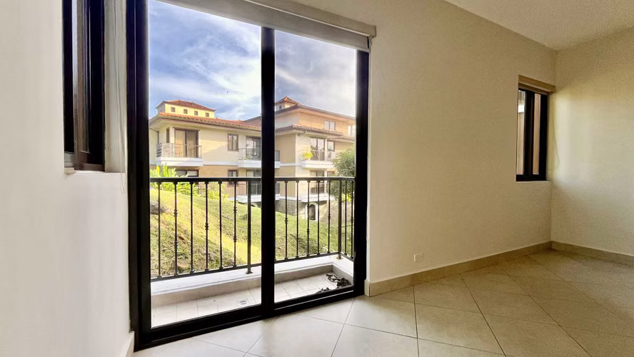 P. H. Embassy Club, Apartamento Garden en Venta, Clayton, Ancón, Panamá JC