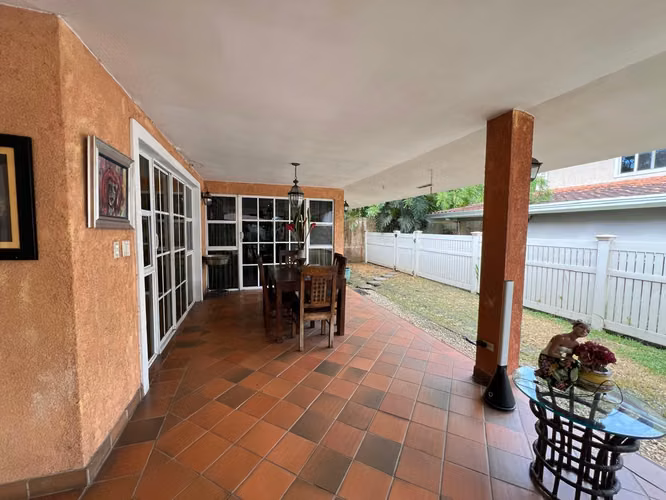 Venta de Casa en Costa del Este, PH Costa Bella, 612m2 de Terreno