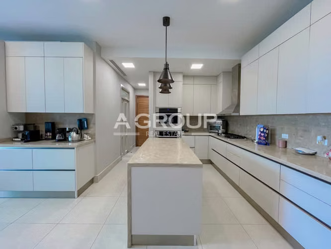 Greenhouse - Santa Maria - Se vende apartamento de lujo