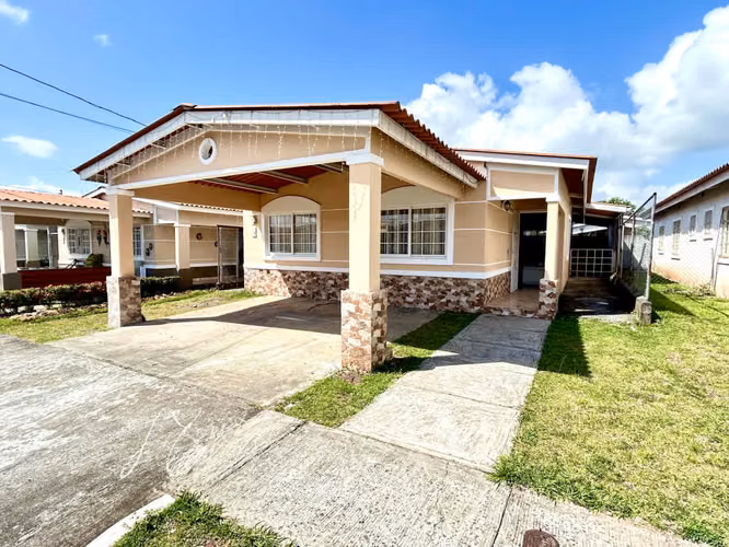 Se vende en Colinas del Oeste en Arraiján ID 22844