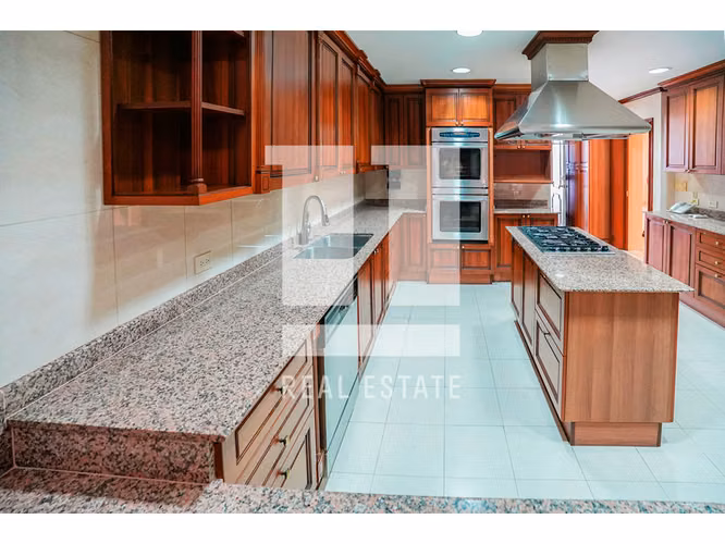Se vende casa en el cangrejo para uso Comercial o Residencial - Imagen 20