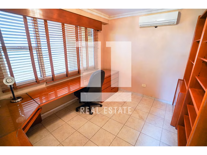 Se vende casa en el cangrejo para uso Comercial o Residencial - Imagen 6