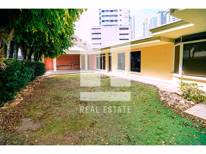 Se vende casa en el cangrejo para uso Comercial o Residencial - Imagen 2
