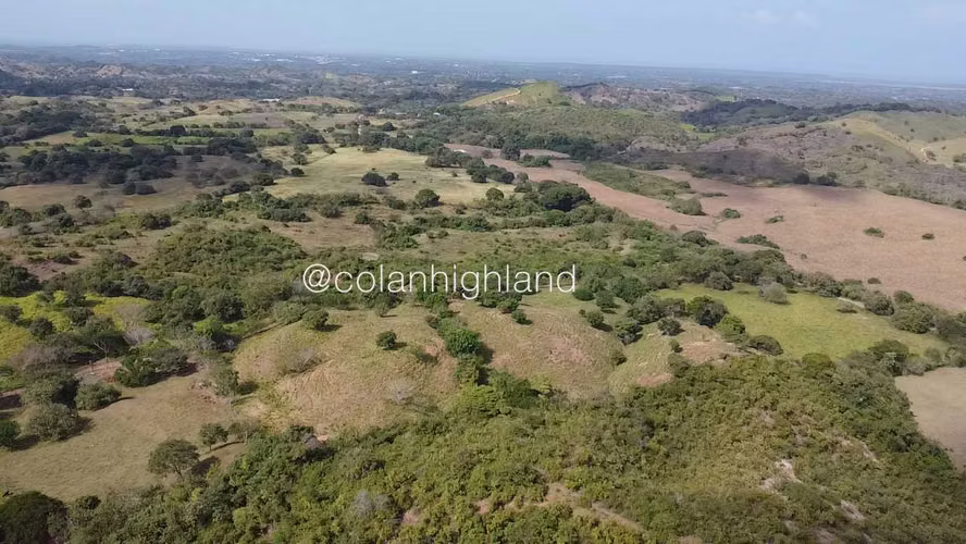 Se Vende Finca de 169.2 Ha. en Llano Largo de Los Santos 