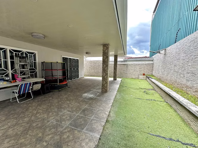VENTA DE CASA EN DORADO VILLAGE EN CONDADO DEL REY