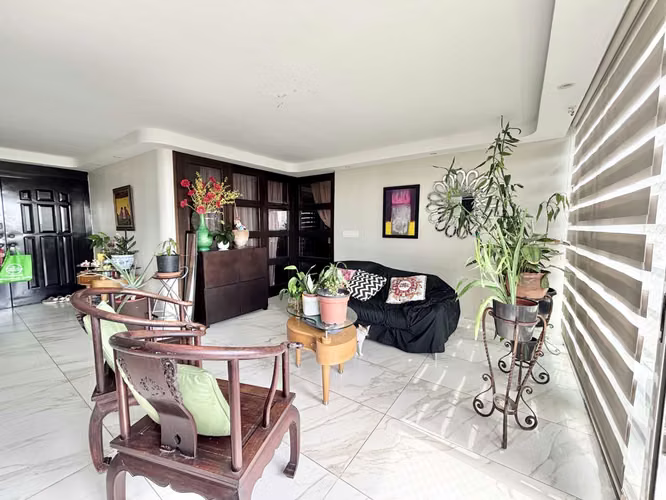 APARTAMENTO CON ACCESO DIRECTO AL PARQUE OMAR