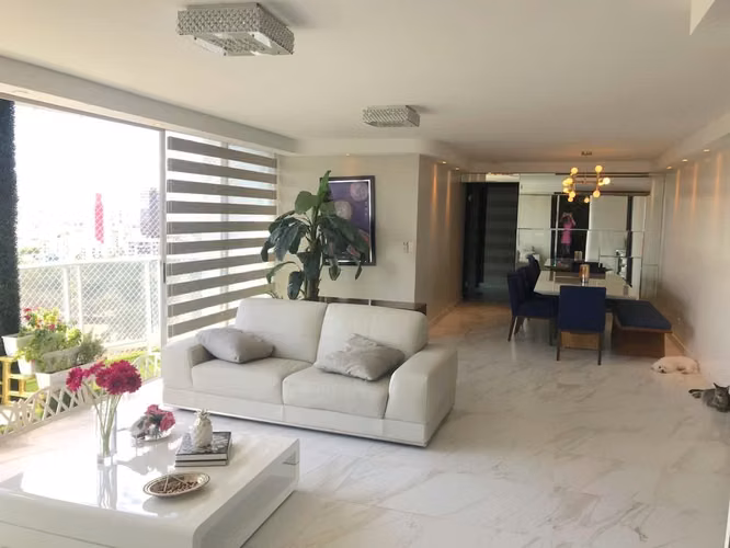 APARTAMENTO CON ACCESO DIRECTO AL PARQUE OMAR