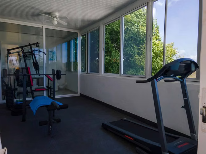 FINCA COMERCIAL RESIDENCIAL EN LA PANAMERICANA FRENTE A PLAYA CORONA