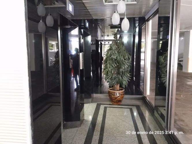 Apartamento Espacioso en PH La Gaviota – Ubicación Privilegiada en Avenida Balboa