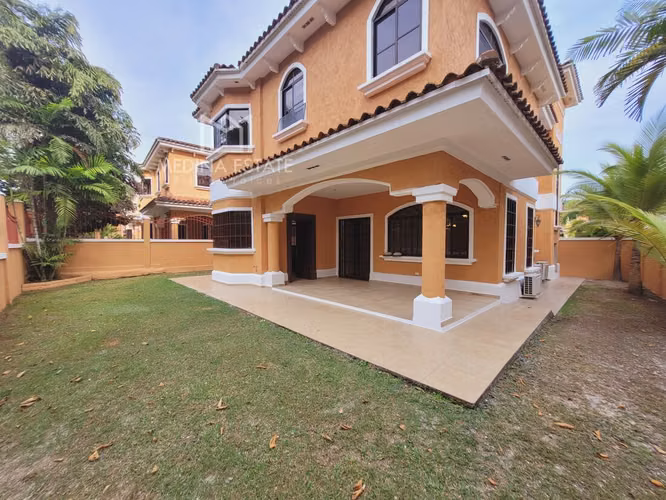 HOUSE FOR RENT IN CLAYTON VILLAGE – EXCLUSIVE RESIDENCE WITH GARDEN